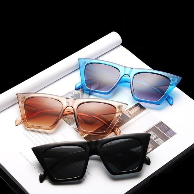 Women’s Trapezoid Shaped Sunglasses